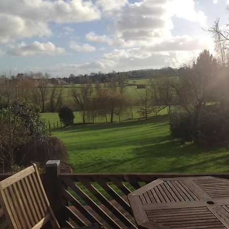 Redroofs Bed & Breakfast Tenbury Exterior photo